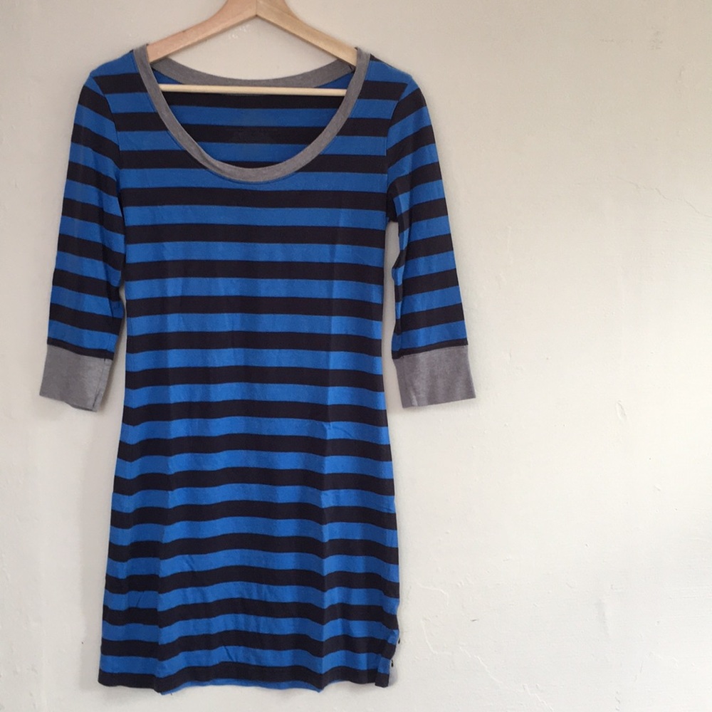 Patagonia - blue striped jersey dress - women’s S